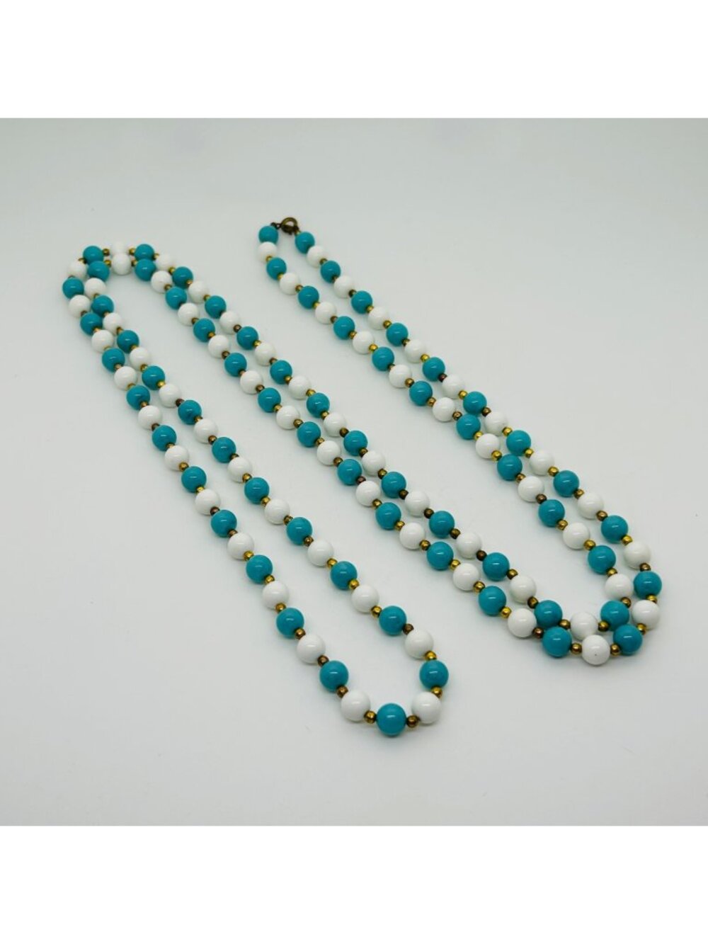 Turquoise White Beaded Necklace Long Strand Acrylic Round Gold Tone Spacers Vint